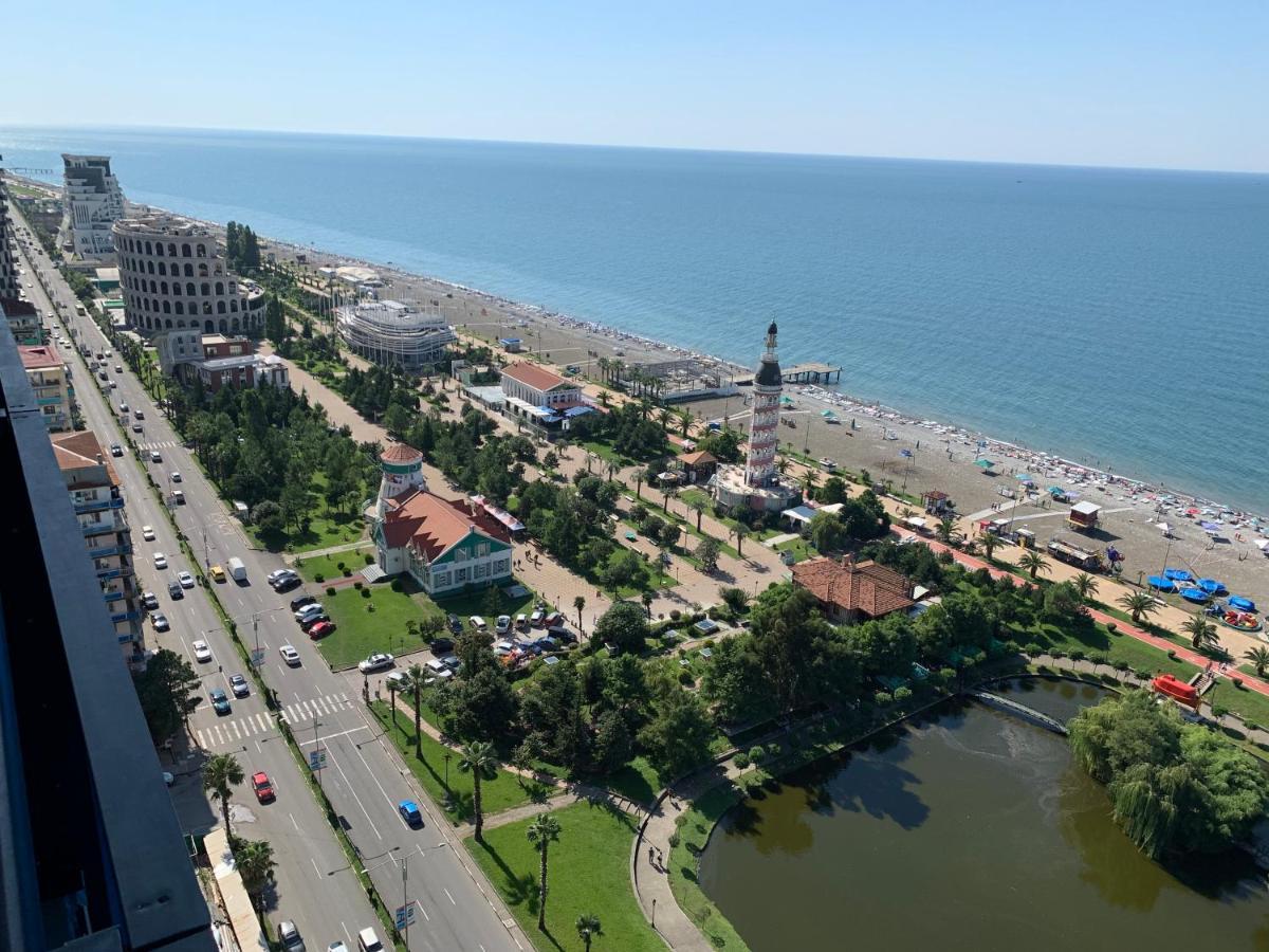 Luxury Studio With Ocean View Batumi Esterno foto